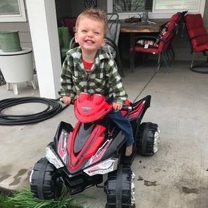 Meet your Posher, Crystal